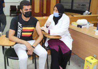 جامعة المنصورة تبدأ المرحلة الثانية لتطعيم الطلاب بلقاح كورونا